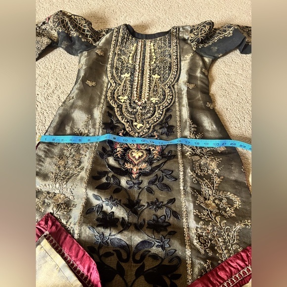 Brand new Maria.B formal dress. - Picture 5 of 11